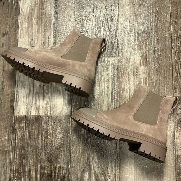 Steve Madden Tan Ankle Boots Size 9 - Picture 8 of 16